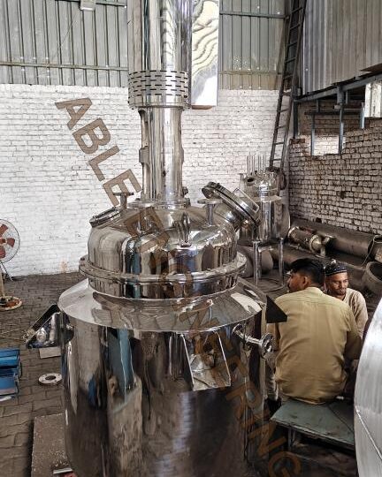 Chemical Reactor photo 6