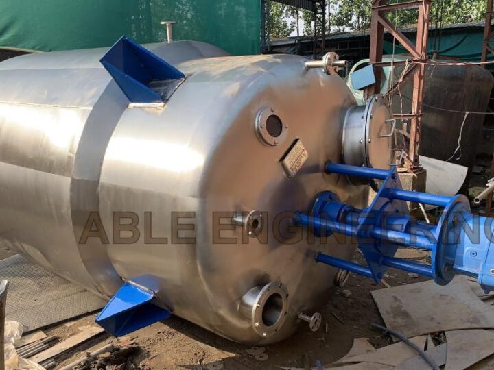 Chemical Reactor photo 25
